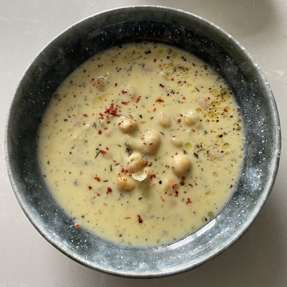 yoghurt soup with orzo and chickpeas
